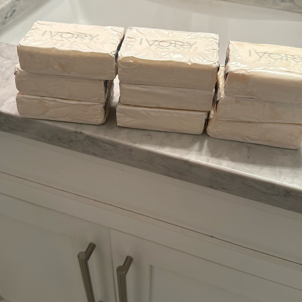 Bars of IVORY Soap! - Picture 1 of 1